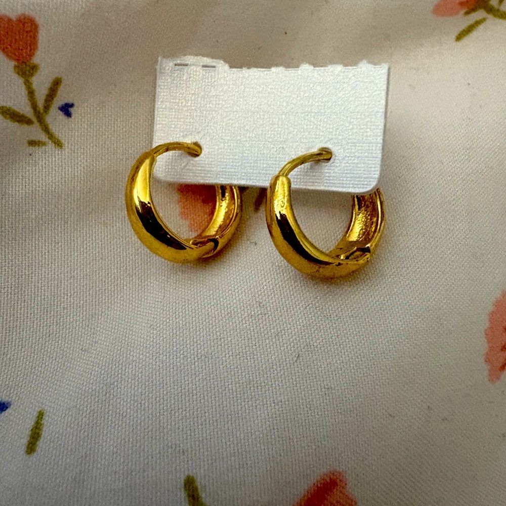 Titanium Gold Small Huggie Hoop Earrings women, girls - Picture 10 of 11